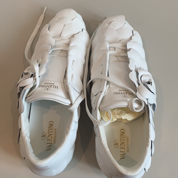 Brand new. Genuine Valentino Garavani Rose petal Sneakers - Picture 10 of 14